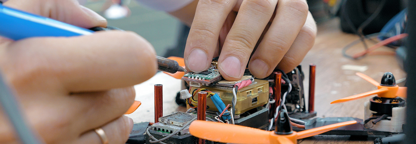 Maker Movement teaches 21st-Century Skills and Encourage Innovation