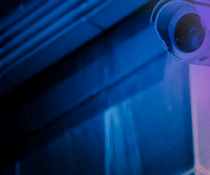 HiEd_Q323_PhysicalSecurity_CTA-mobile