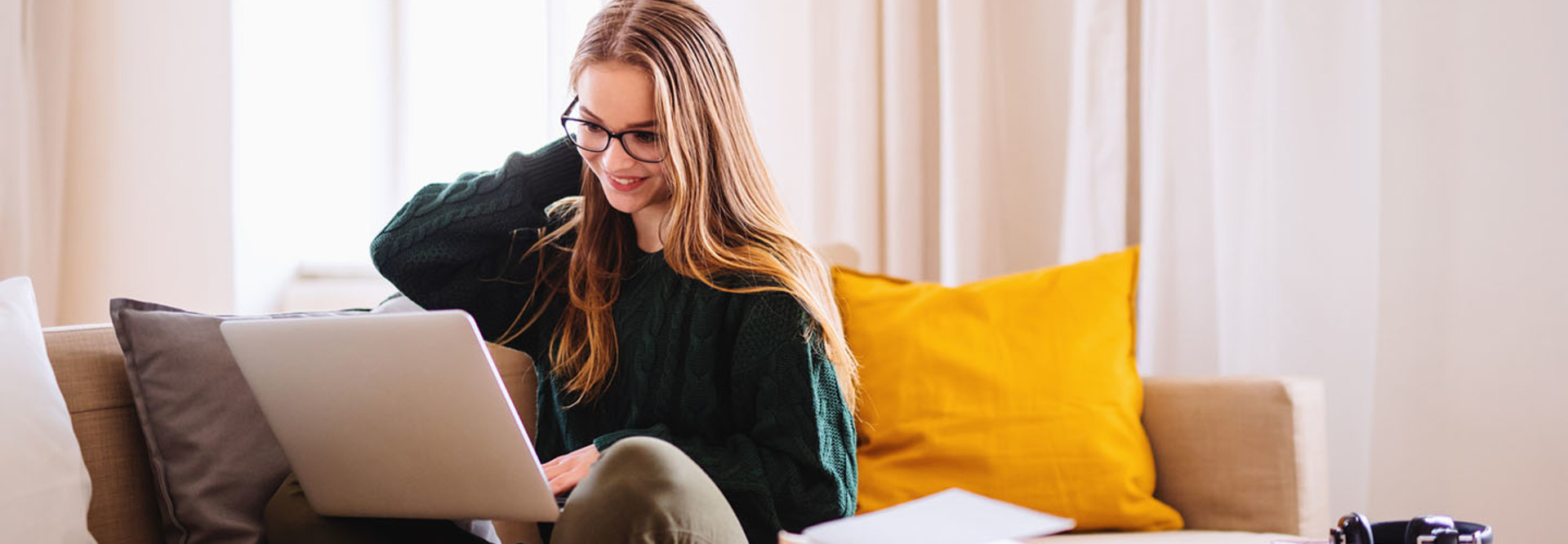 Reflecting on the early days of the transition, a University of Missouri undergrad feels optimistic about e-learning but is realistic about some of the shortcomings.