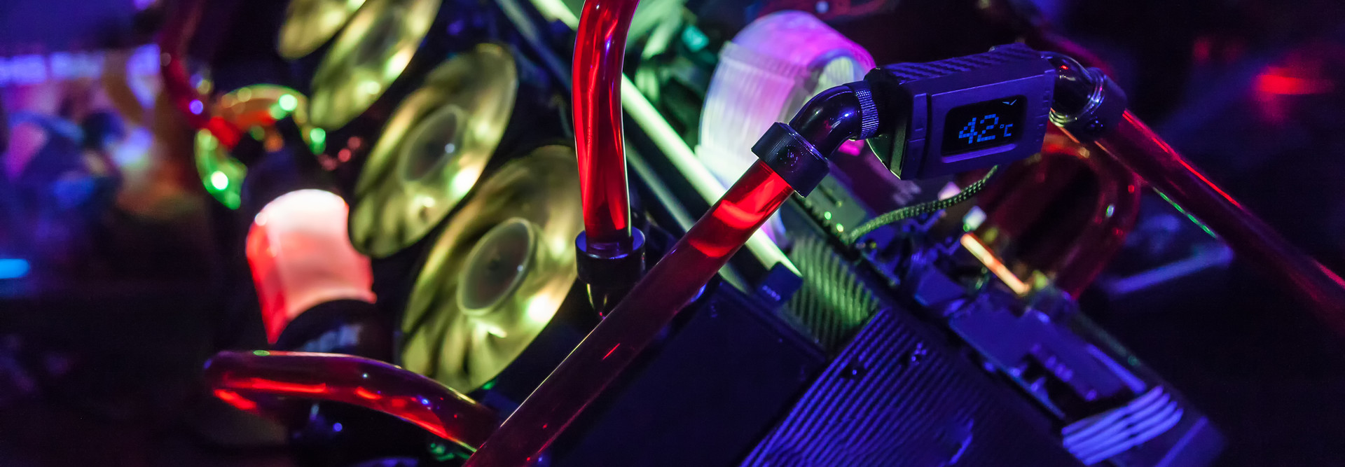 What Esports Equipment Can Help College Teams Become Competitive? 