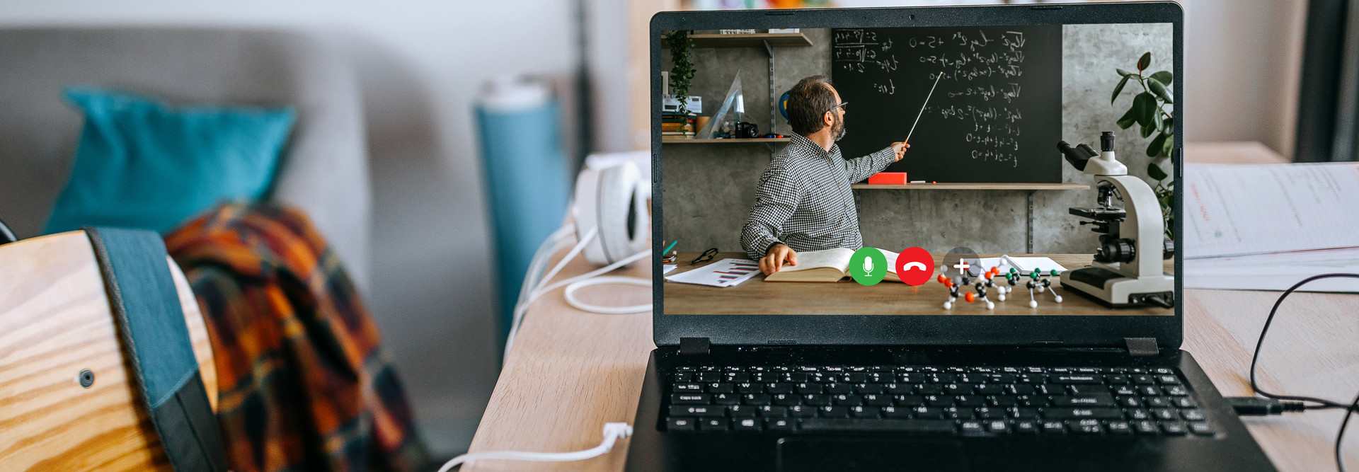 Designing a Top-Tier College Experience in the Digital Age 