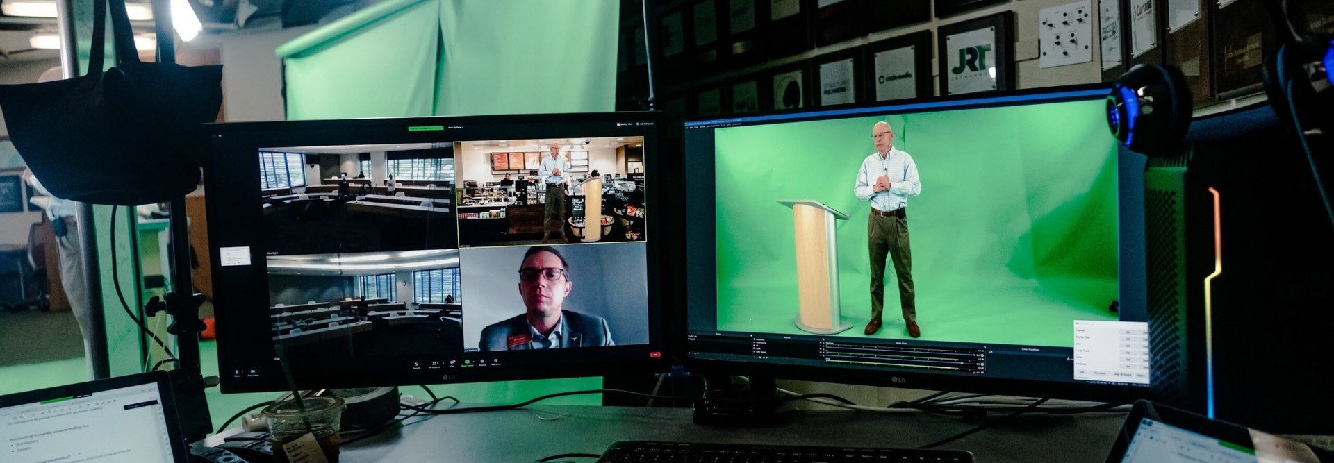 Using a 3D Hologram to Connect with Students During Online Learning