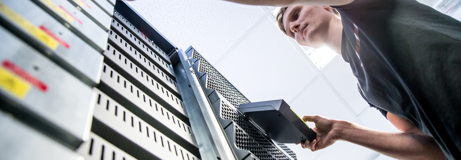 3 Questions to Ask When Choosing a UPS Battery Backup