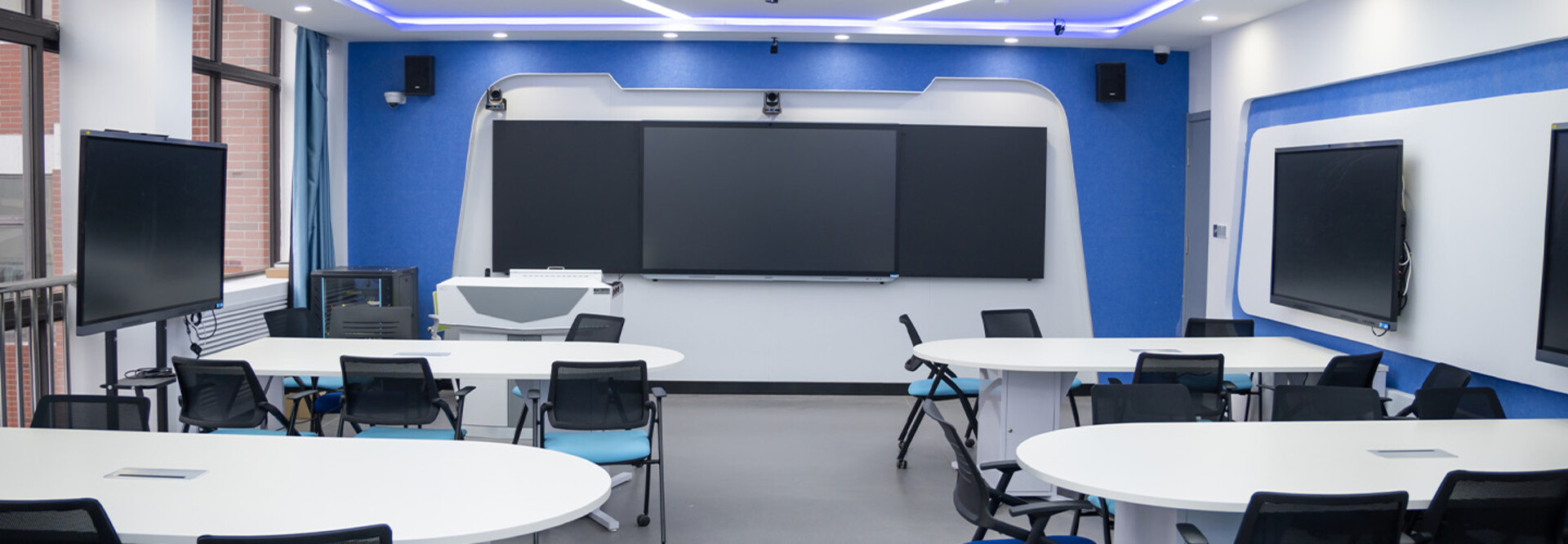 University classroom tech