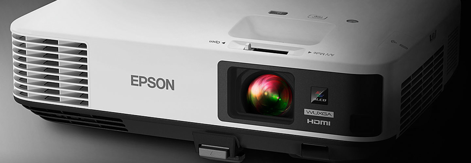 Epson PowerLite fashion Projector with Remote -Short Throw (HDMI, VGA, USB)