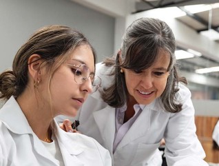 A medical student and a professor discuss something