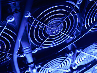 Device used for cooling data center