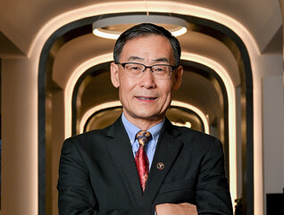 Lin Zhou