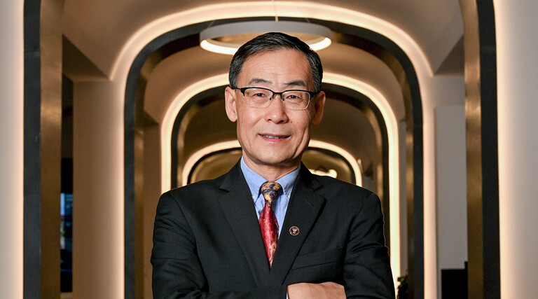 Lin Zhou
