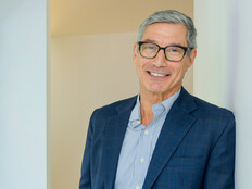 Portrait photo of Daniel Greenstein