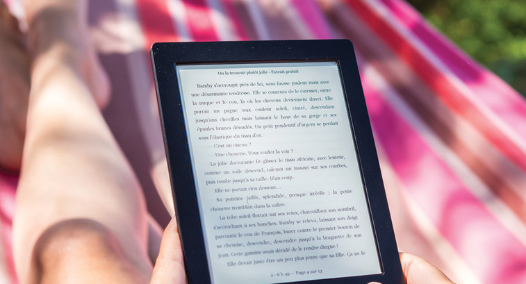 student summer reading e-book tablet