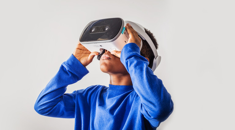 Kid with virtual reality headset