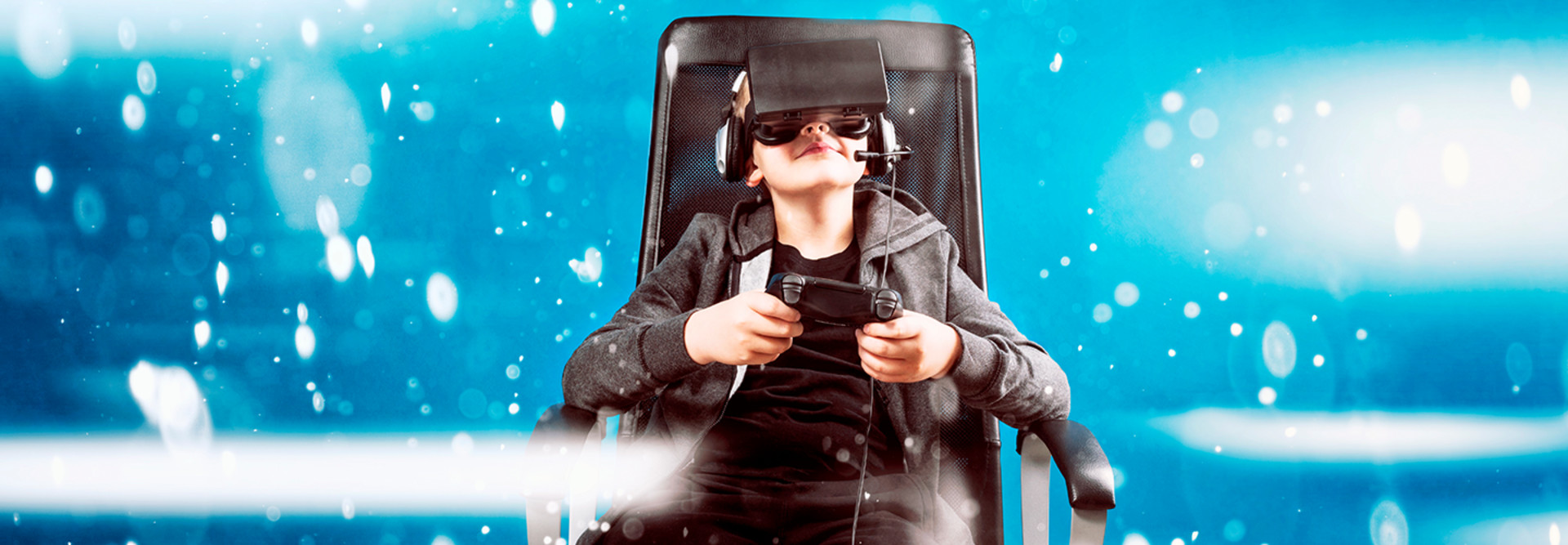 kid plays esports