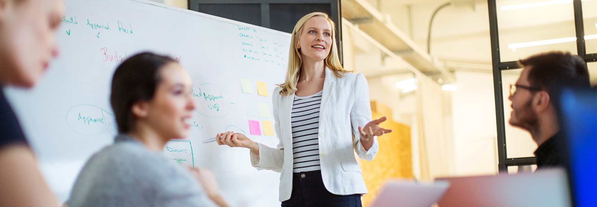 Woman teaching teachers