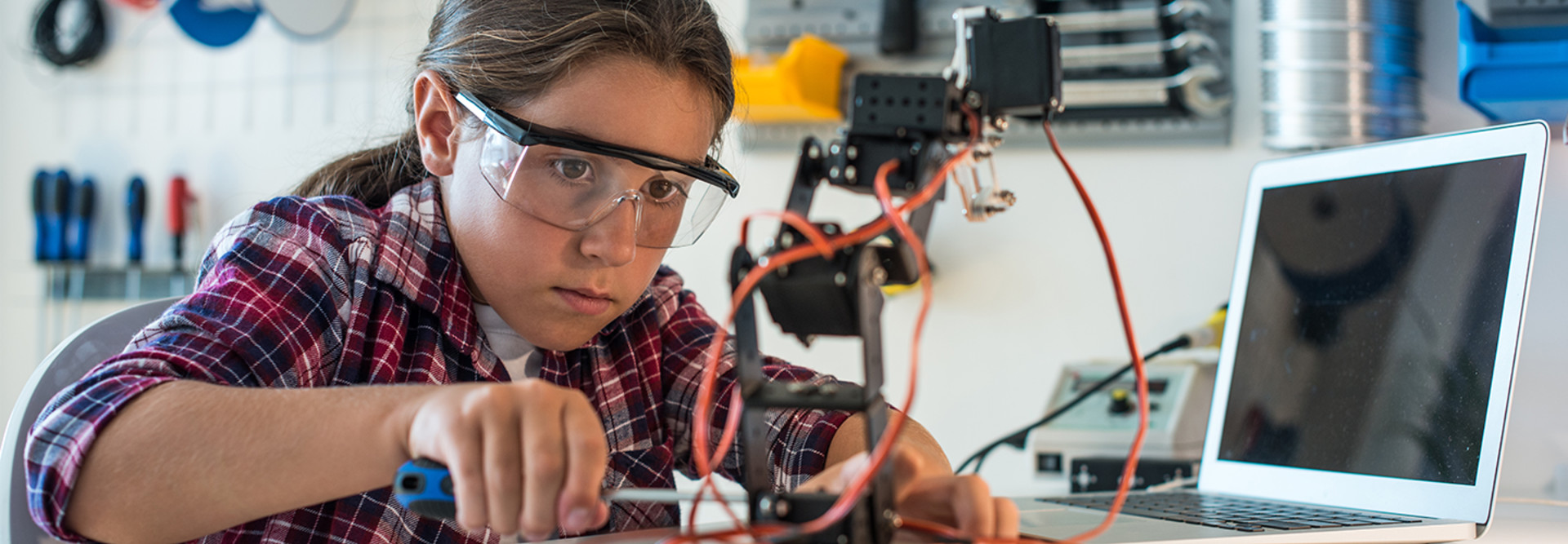 The Top Unexpected Benefits of Robotics in the Classroom