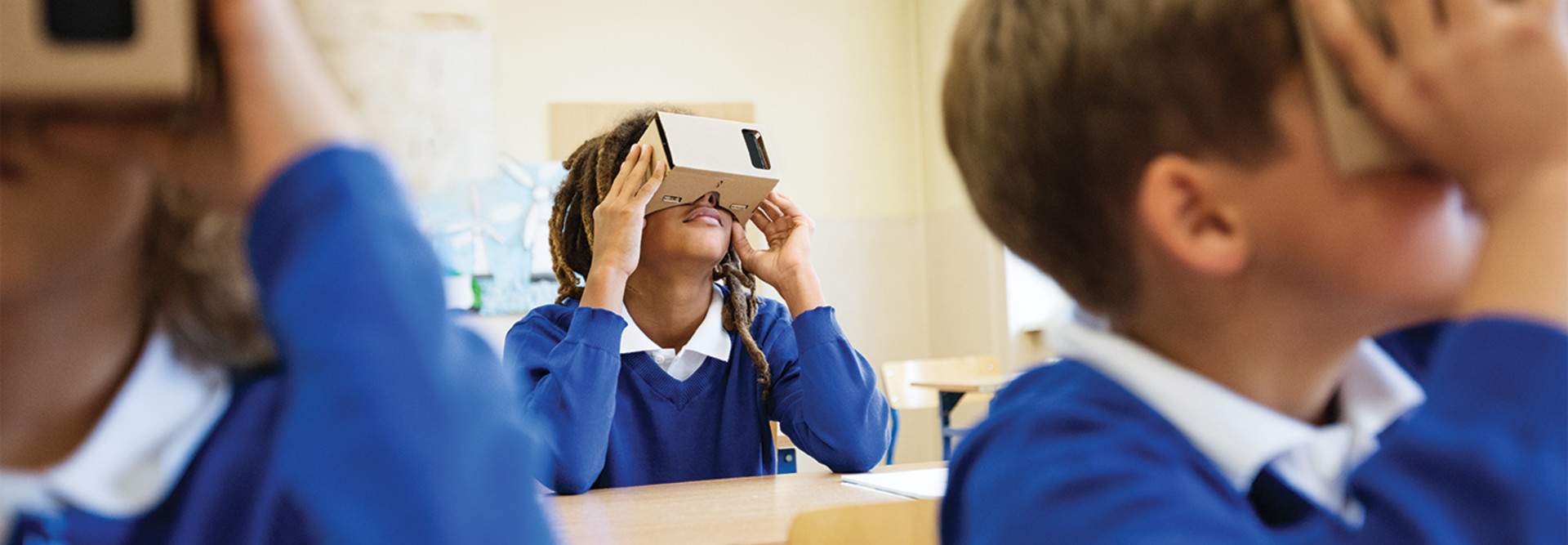 student using google cardboard vr
