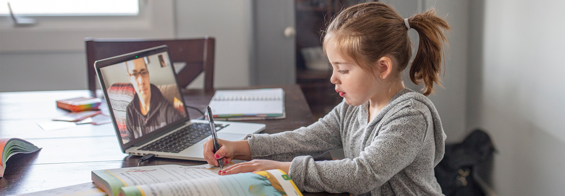 girl studying online from laptop