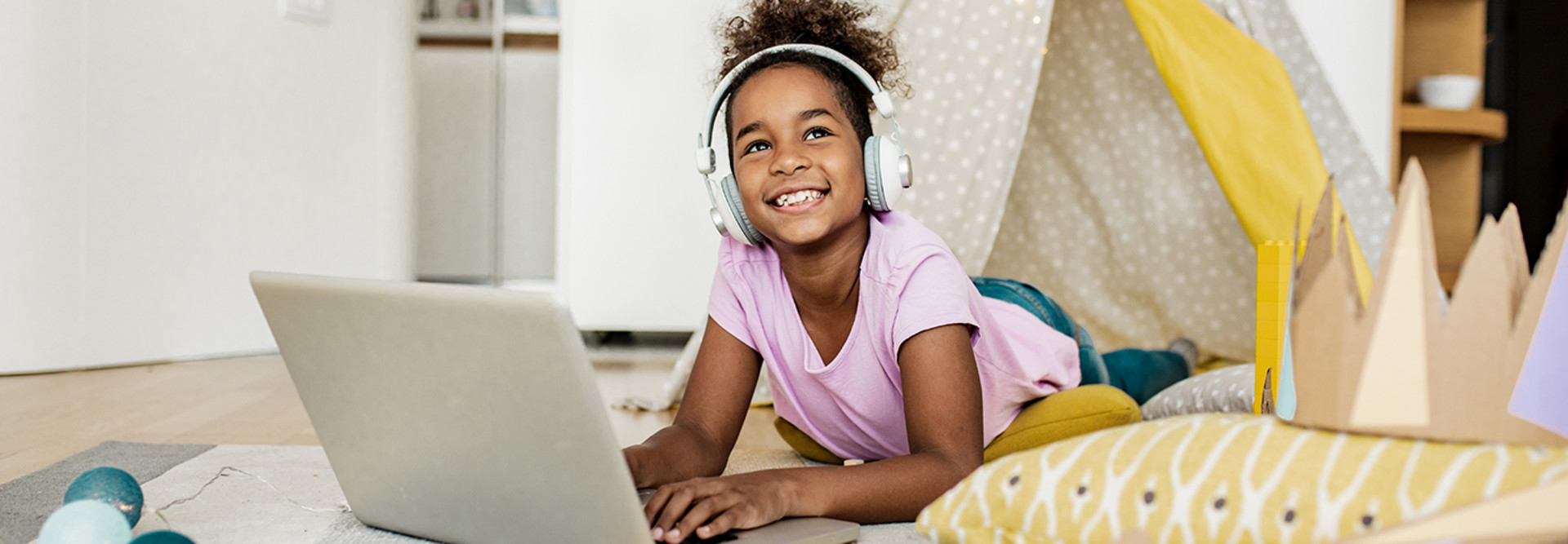 Kid uses computer at home for school