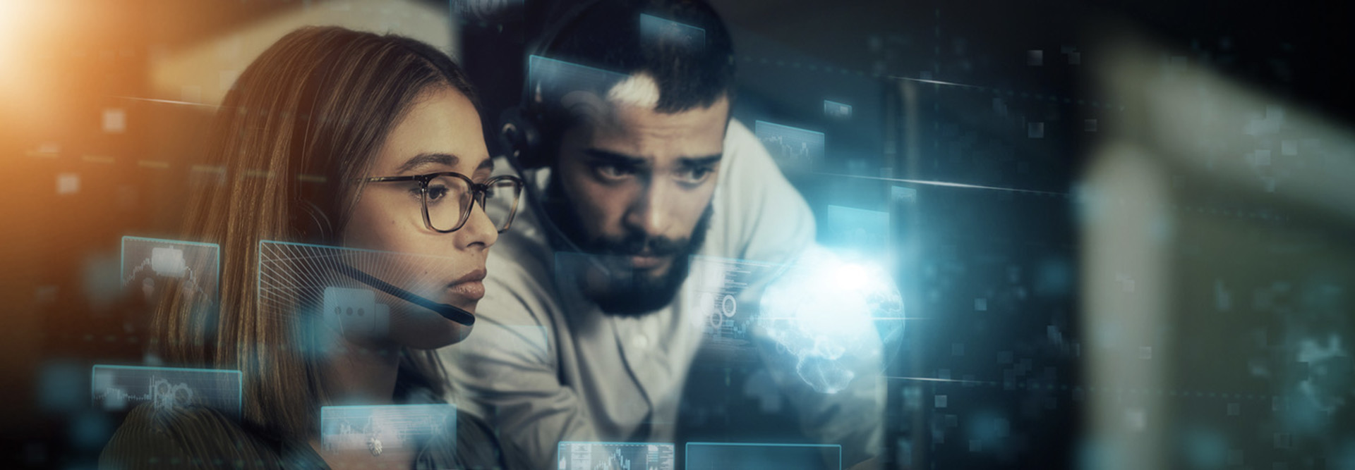 Coworkers collaborating for digital marketing