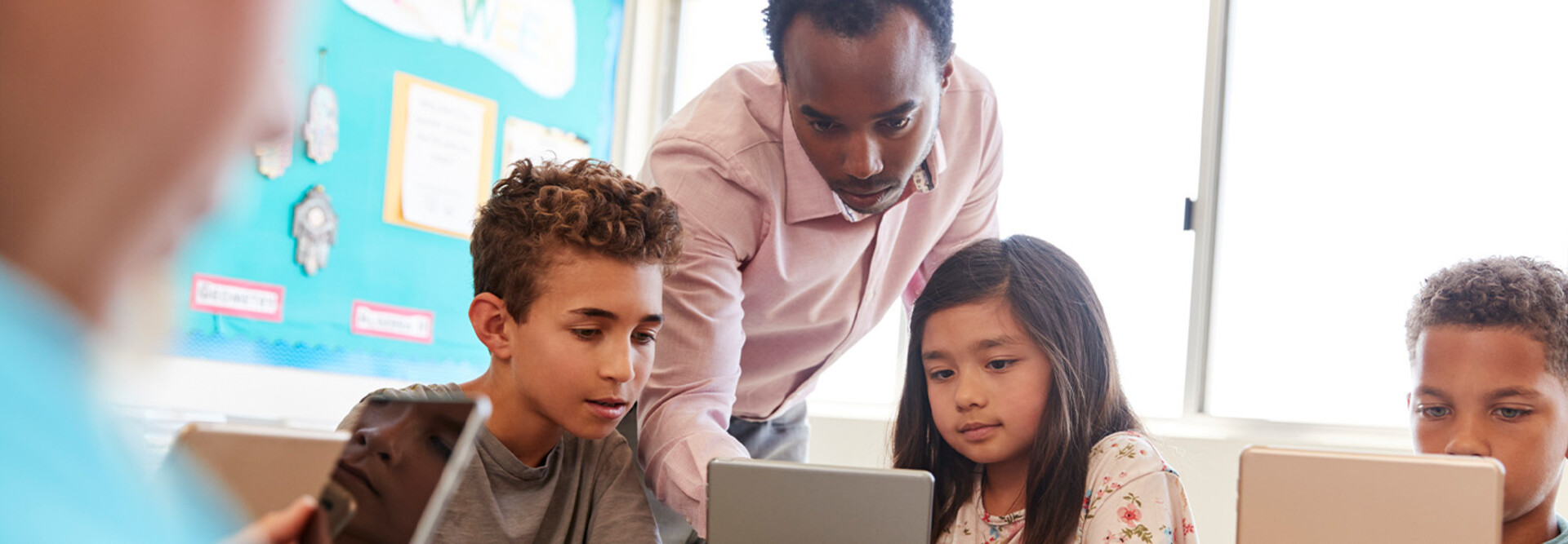 Students using tablet