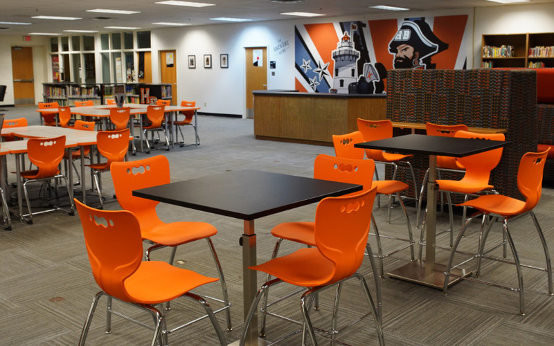 Modern Classroom Design Addresses Academic & Technology Needs