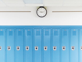 A picture of a school hallway