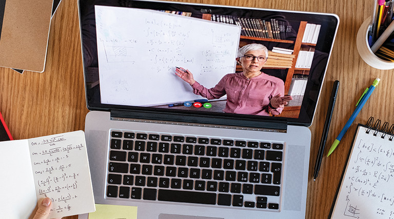 teacher leading virtual instruction