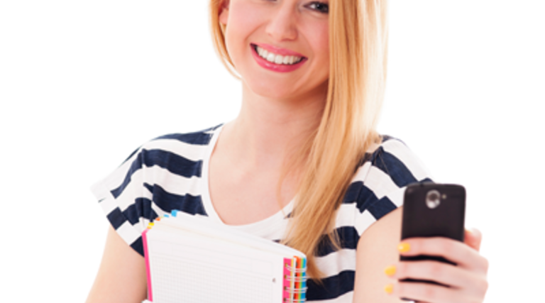 School Districts End Ban on Cell Phones and Embrace BYOD