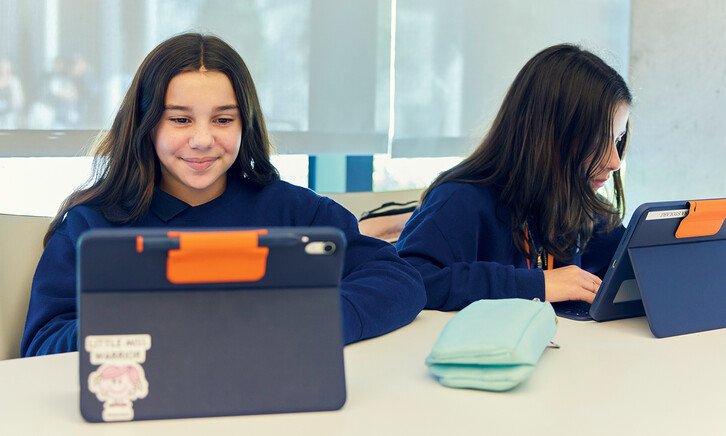 Students using tablets 