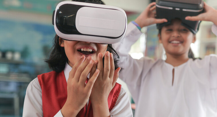 Students using VR in classroom