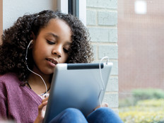 Education Infrastructure Supports Student Online Learning