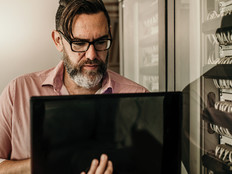 IT engineer with server security work
